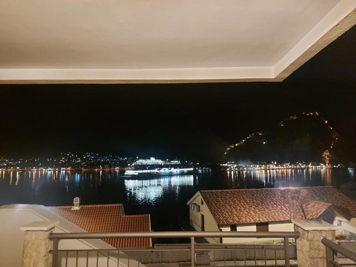 J&M Apartment Kotor Exterior photo