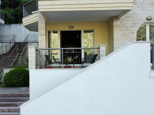 J&M Apartment Kotor Exterior photo