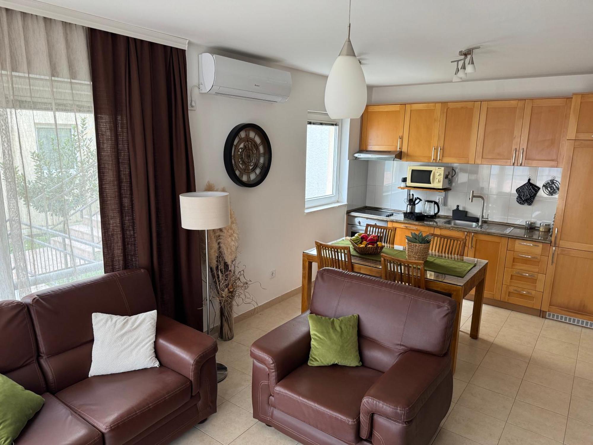 J&M Apartment Kotor Exterior photo